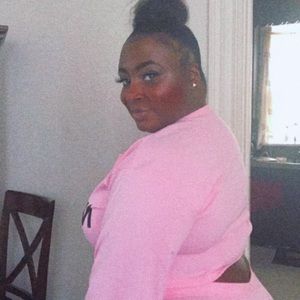 Meet your Posher, Ebonee